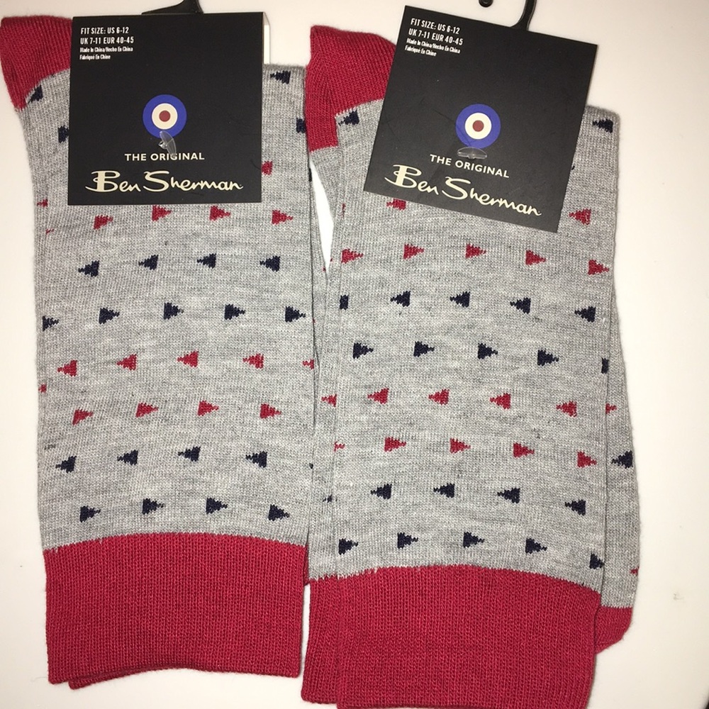 one  pair men’s nautical themed socks nwt